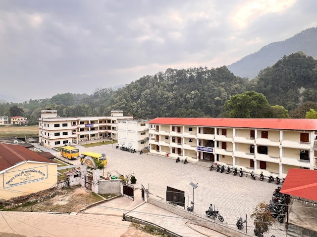 圖為涉事學校。Facebook@Tribhuvan Trishuli Secondary School 圖為涉事學校。Facebook@Tribhuvan Trishuli Secondary School