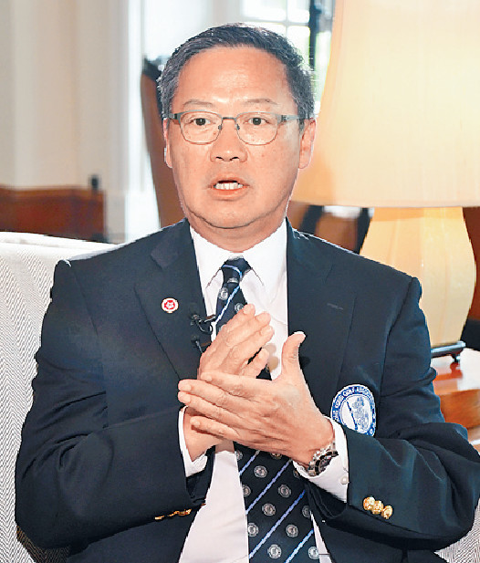 ■香港高爾夫球總會行政總裁賴以尊。