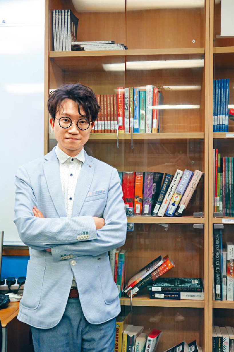 ■資深教育工作者Alan Poon期待文憑試畢業生裝備自己投身教育界,認為人才需要培育人才,令社會進步。
