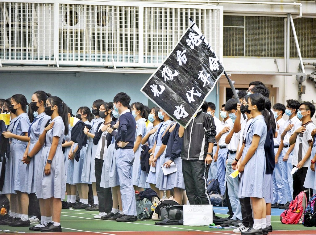 政府發言人斥有組織更不斷煽動學生和年輕人進行違法活動。資料圖片