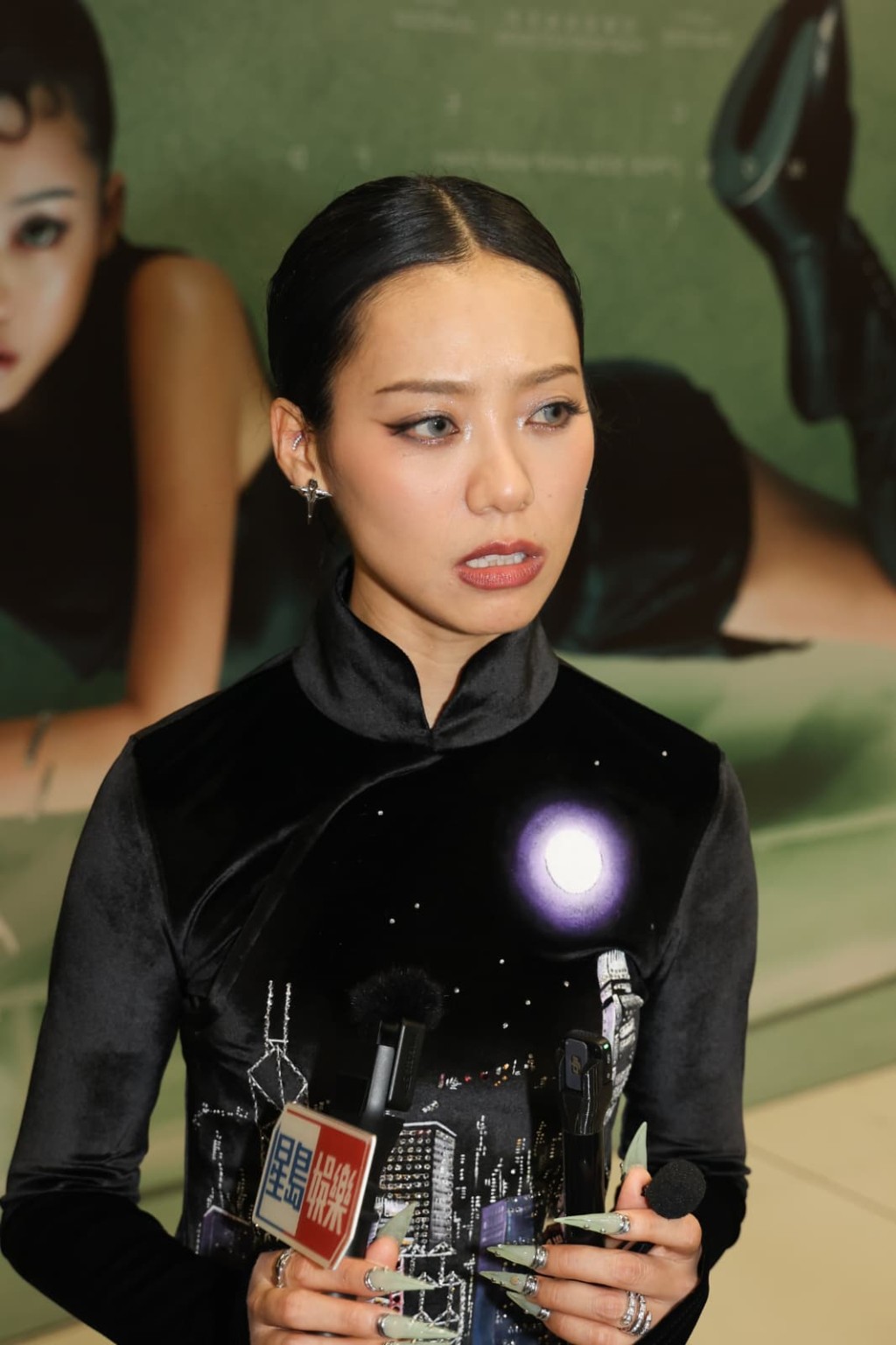 至於兩場演唱會是否達到收支平衡,或有賺?她表示未確定。 至於兩場演唱會是否達到收支平衡,或有賺?她表示未確定。