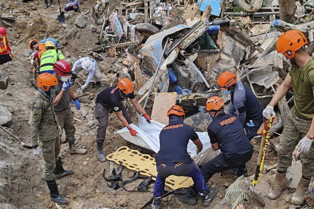 菲律賓南部山泥傾瀉死亡人數增至54人。美聯社