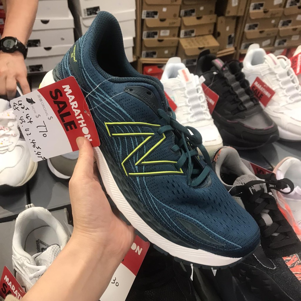 马拉松开仓清货现场｜NEW BALANCE