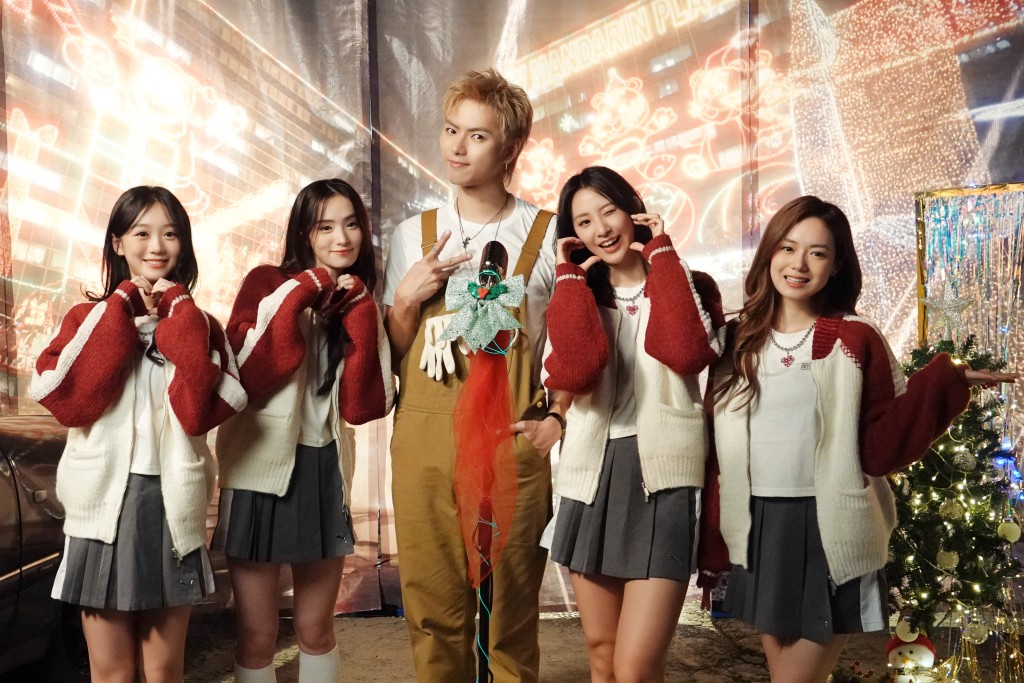 《你的名字 我的圣诗》MV中193饰演车房仔，大玩一镜到底拍摄手法，更「自肥」安排咗四位女主角。