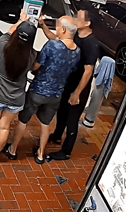 四眼漢怒問女子：「係咪撩交鬧？」fb： 車cam L（香港群組）