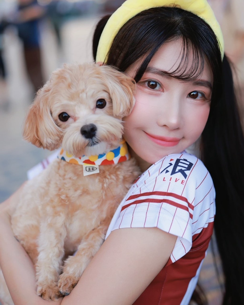 筠熹的愛犬平時好乖。 筠熹的愛犬平時好乖。