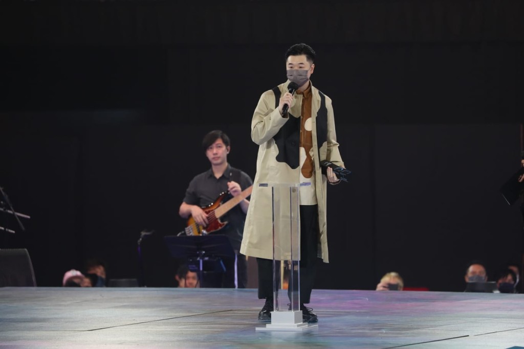 Edward Chan。