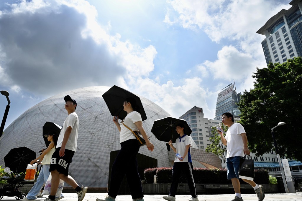 酷熱天氣持續。劉駿軒攝 酷熱天氣持續。劉駿軒攝