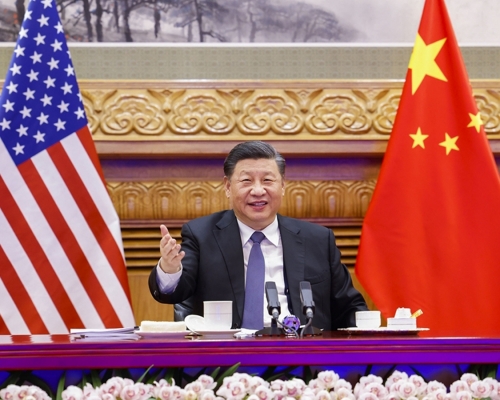 國家主席習近平與美國總統拜登的視像會晤逾3小時。（新華社相片）
