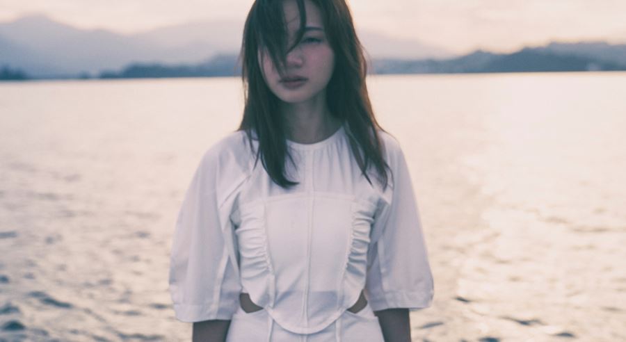 阿慈要在海邊狂喊，Phil坦言也十分吃力。