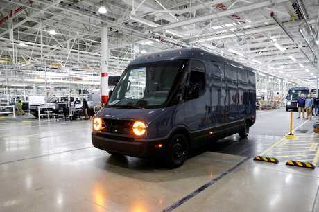 Rivian在伊利諾伊州工廠的一輛貨車。REUTERS