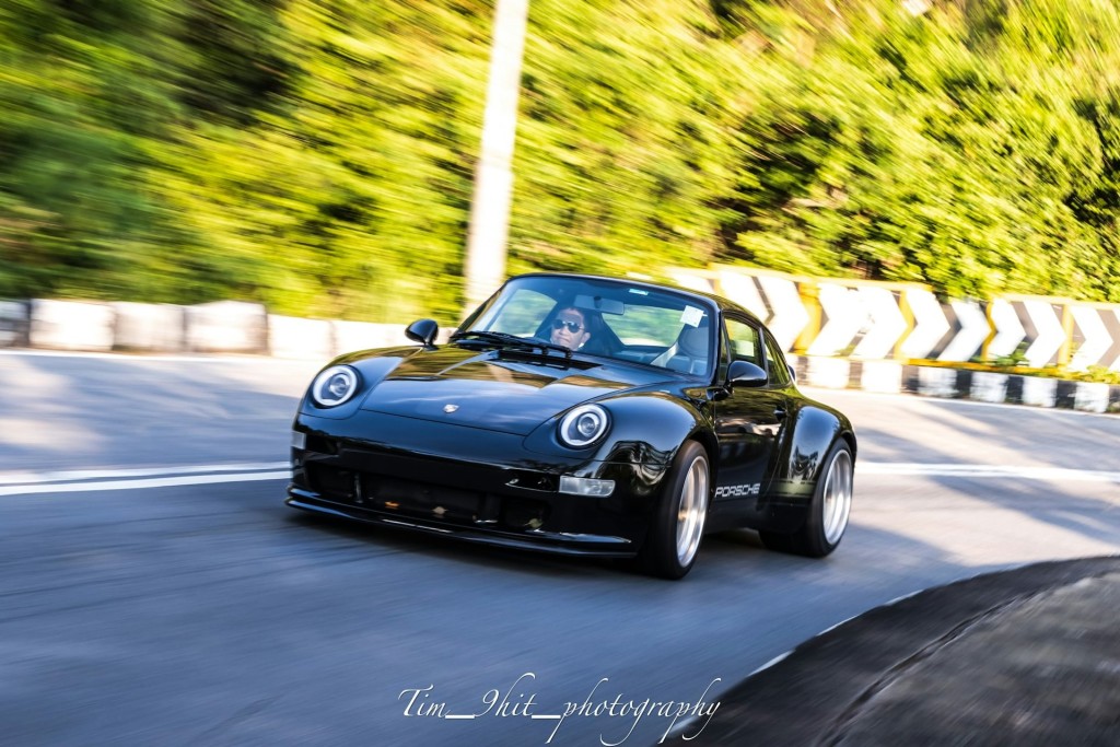 梁朝偉的保時捷跑車價值逾千萬。（Threads@ tim_9hit_photography） 