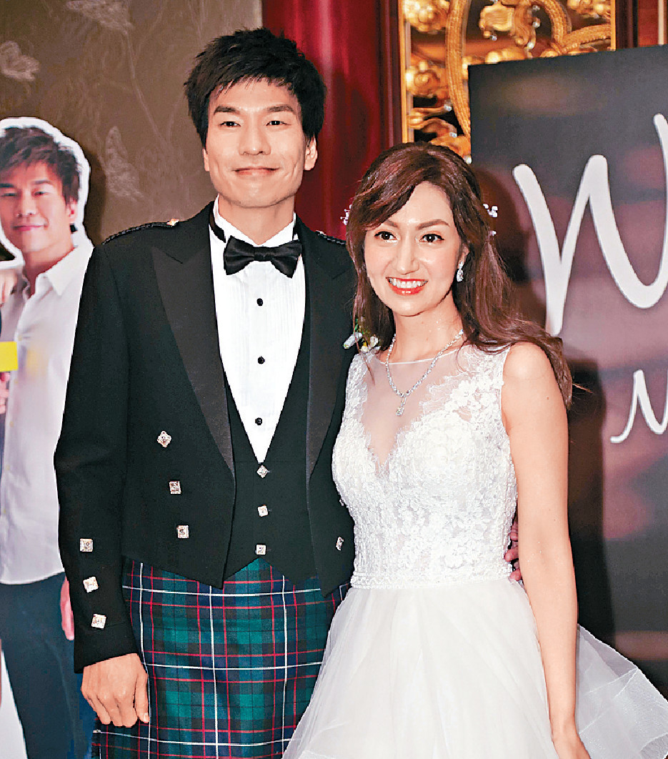 ■可宜與鄭錦興前晚的婚宴，約有180名賓客。
