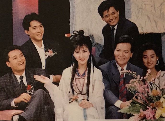 1972年藝訓班畢業後，陳美琪（前左二）先後效力TVB及麗的。