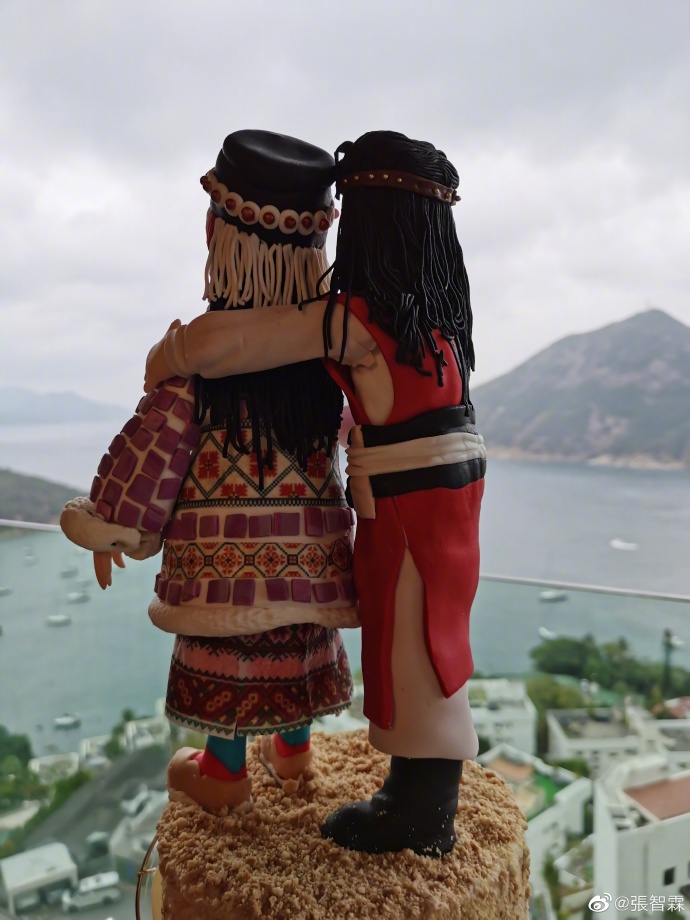 好友給靚靚與Chilam的心意。