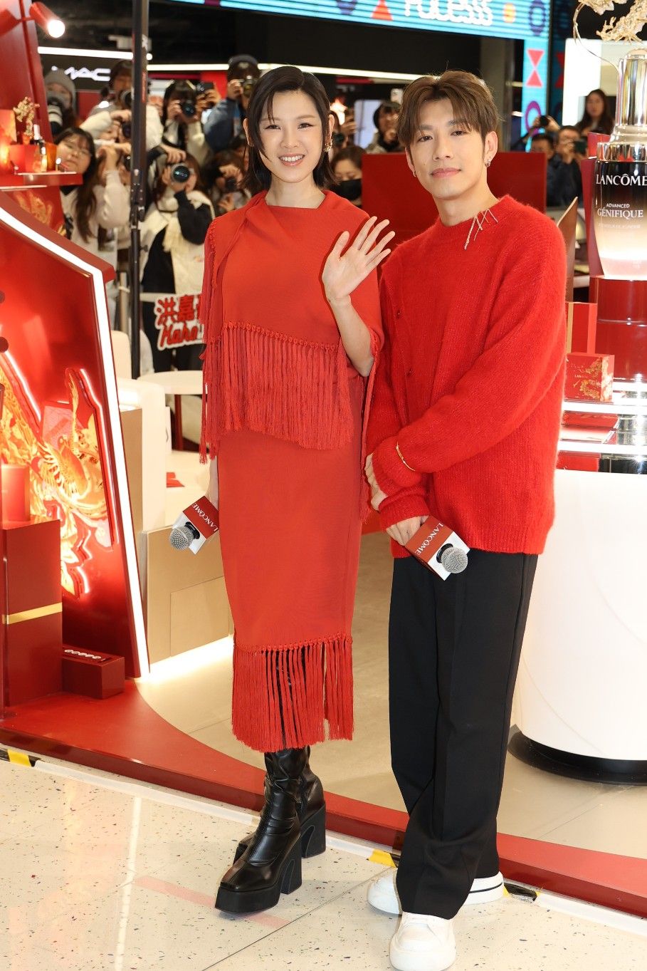 陳蕾、洪嘉豪出席護膚品牌的新年限定店活動