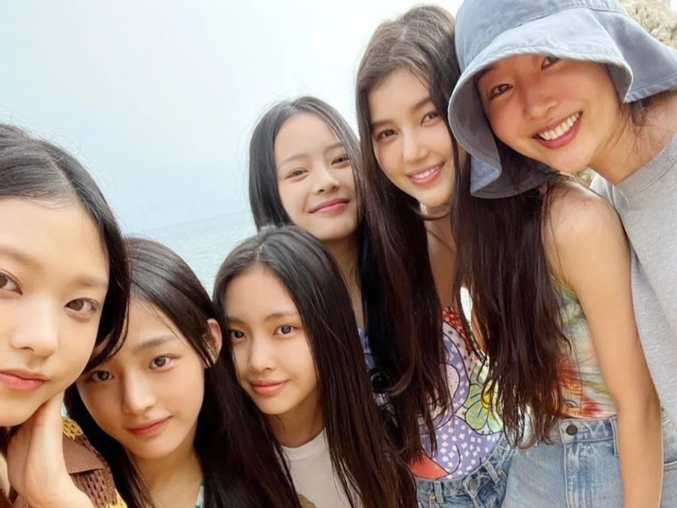 NewJeans仍有成員要求ADOR讓閔熙珍繼續當她們的製作人,但閔熙珍已密謀另組新女團。 NewJeans仍有成員要求ADOR讓閔熙珍繼續當她們的製作人,但閔熙珍已密謀另組新女團。