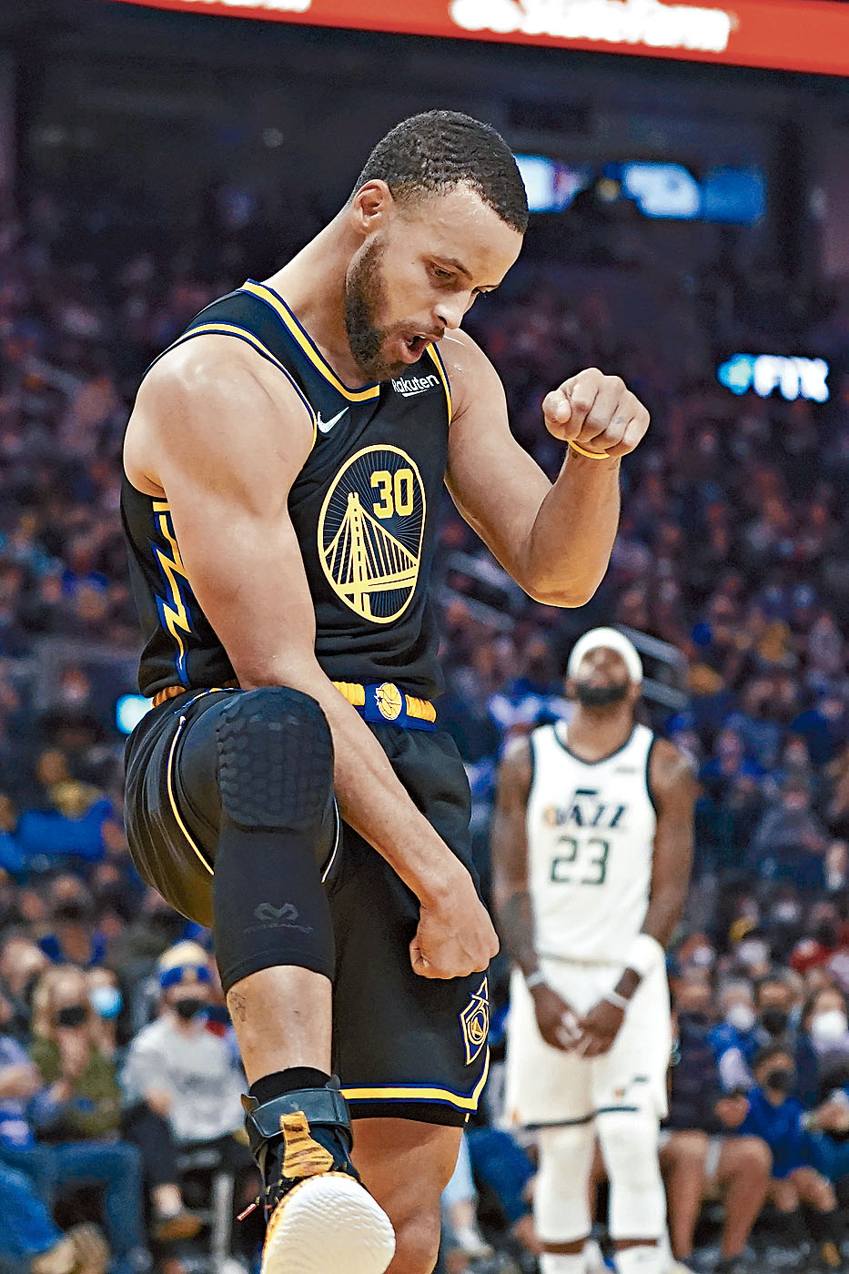 史堤芬居利三分球十三射中一仍獲勝，成為NBA史上首例。