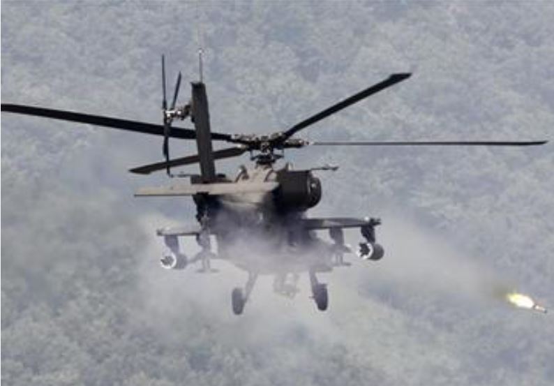 台灣的軍方的AH-64阿帕奇攻擊直升機參加演習。路透社