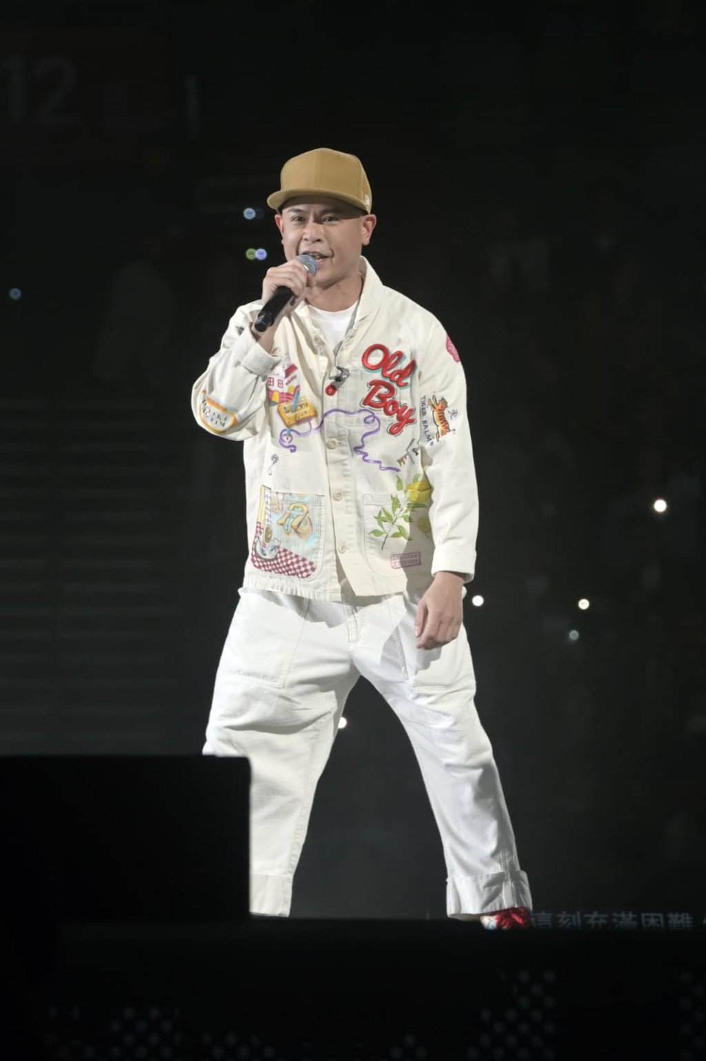 側田唱新歌《Old Boy》，「這首歌作為我在這地方50年的小小記錄！」