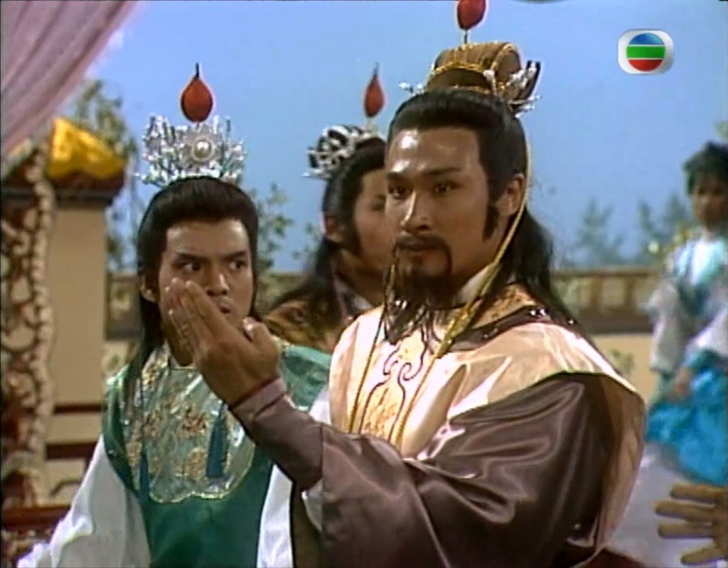 吴镇宇加入TVB初期大多饰演闲角，直至在1985年拍《杨家将》饰演「杨二郎」才开始为人熟悉。
