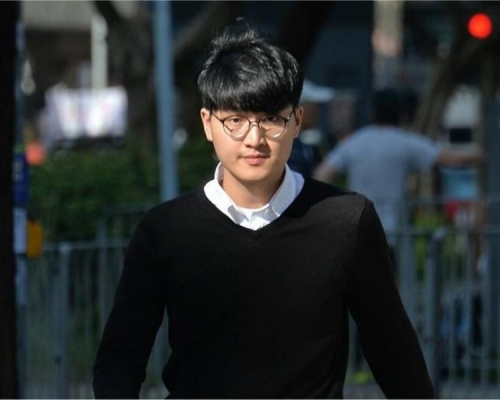 馮敬恩指在可見的將來不會高度參與香港的本地政治。