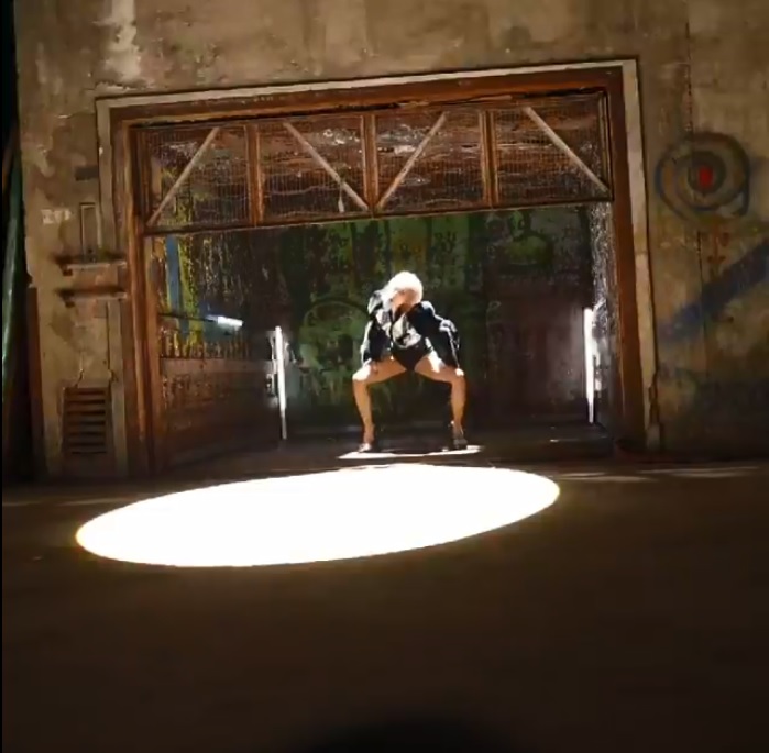Sammi上載MV拍攝片段,分享當中過程。