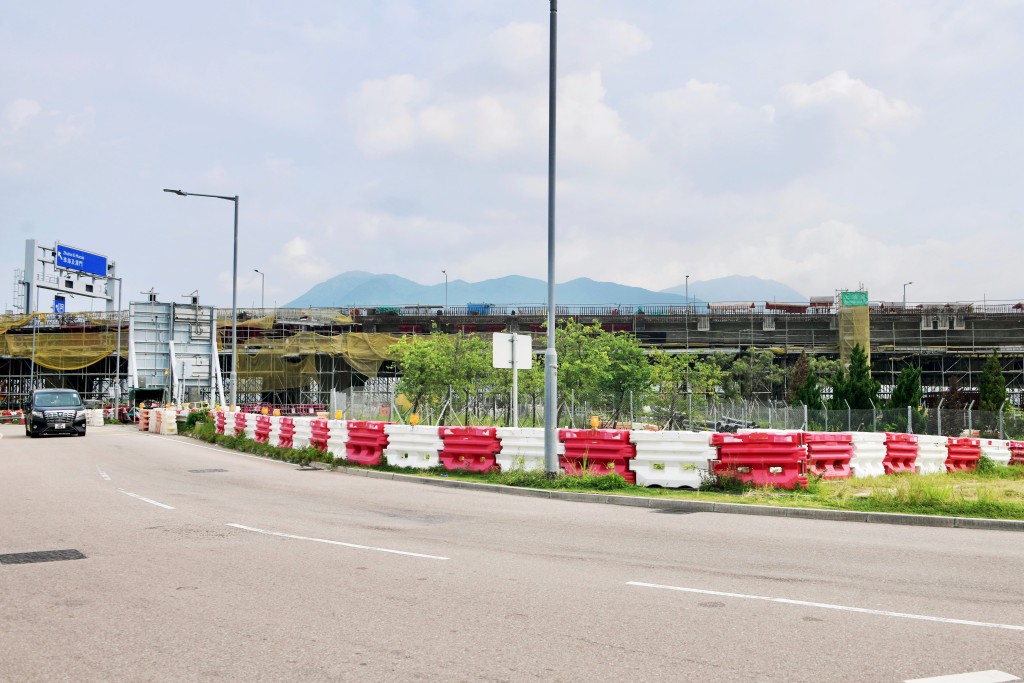 首期2000個停車位中約一半將劃作「粵車」使用。陳浩元攝