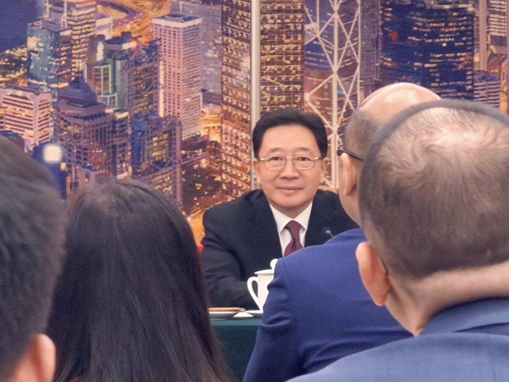 港澳办副主任、中联办主任周霁。 港澳办副主任、中联办主任周霁。