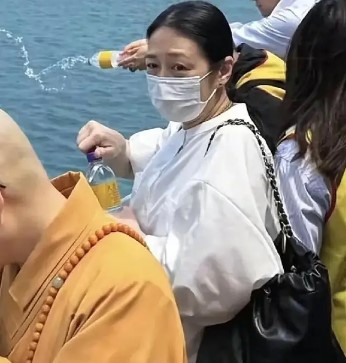 朱麗倩氣質驚人。