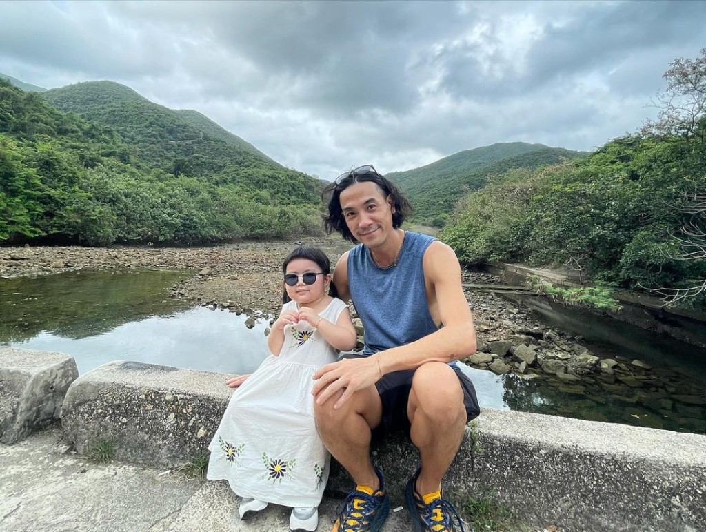 李煒尚好錫Lucy。