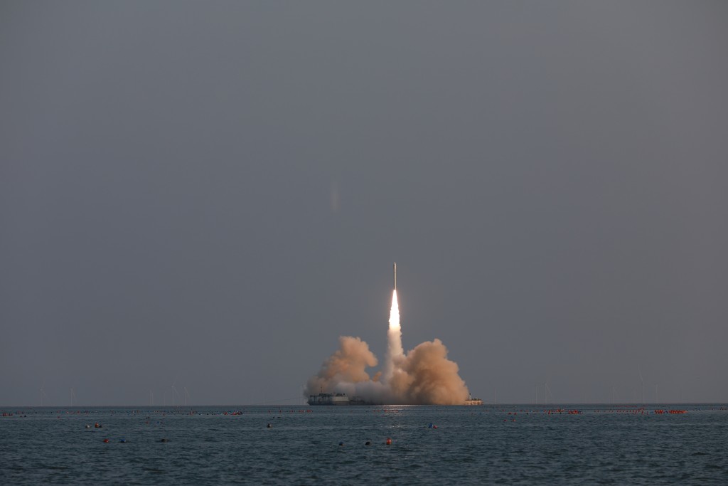 谷神星一号海射型运载火箭成功发射。新华社
