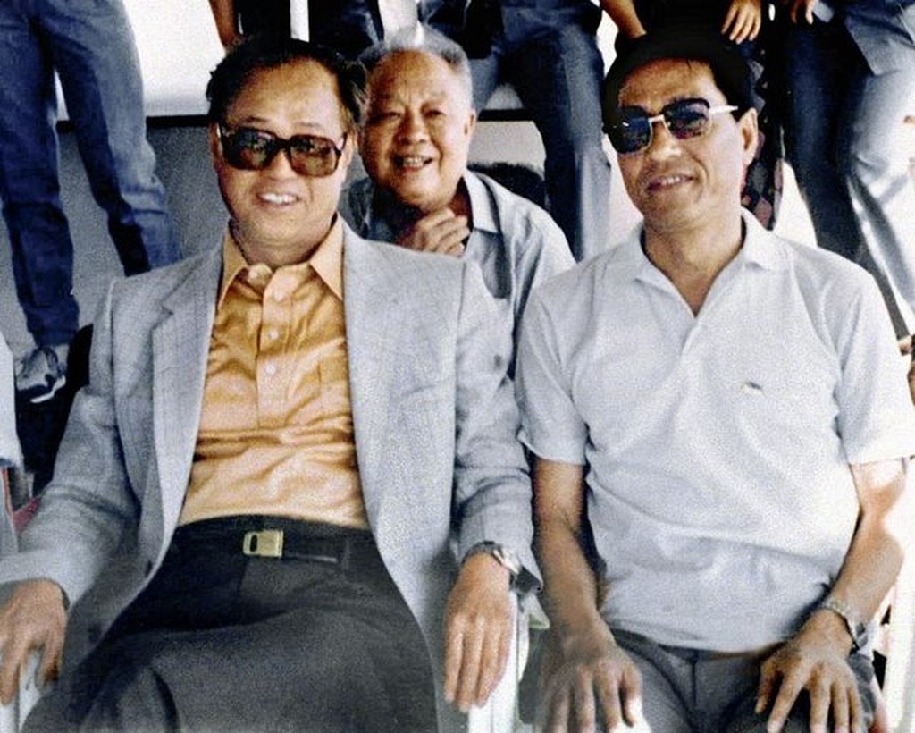 1986年，趙紫陽與鮑彤（右）合照。互聯網