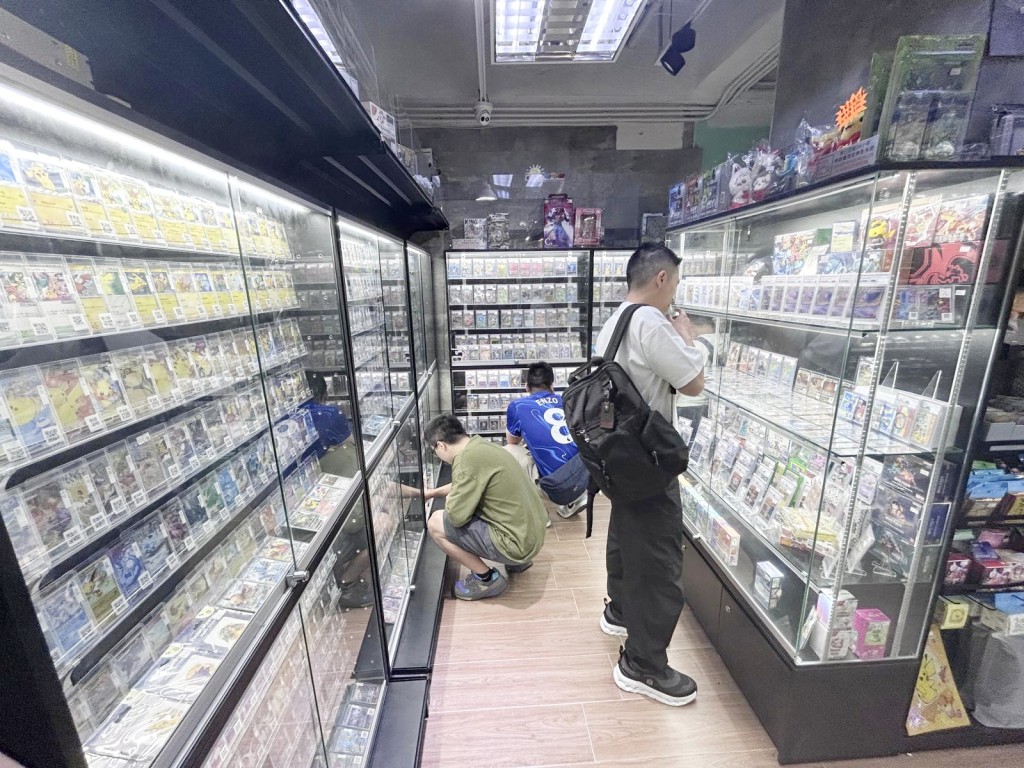 遇竊卡舖位於油麻地現時點商場。 遇竊卡舖位於油麻地現時點商場。