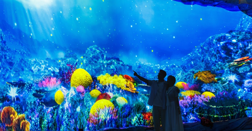 珠海好去處2024 | 3. 長隆宇宙飛船 「珊瑚秘境」展示美麗的珊瑚礁。（圖片來源：長隆宇宙飛船）