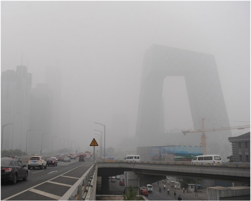 今早北京籠罩在灰濛之中。資料圖片