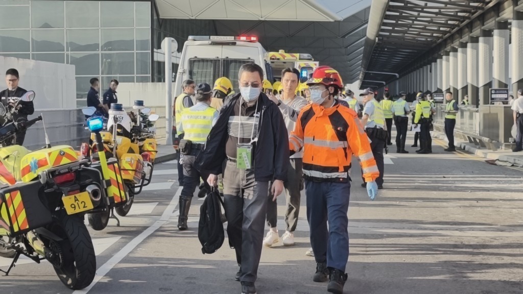 意外造成18人受傷。黃文威攝 意外造成18人受傷。黃文威攝
