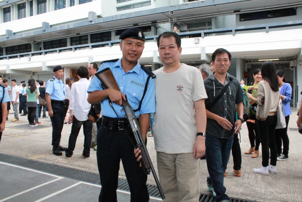 警員蔡家駿與父親。受訪者提供