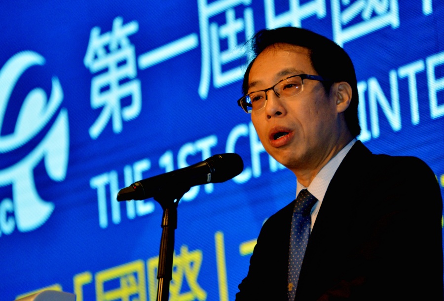 陳鳳翔指國家在制定規劃時，不僅追求經濟增長，也需評估及應對可能出現的風險。資料圖片