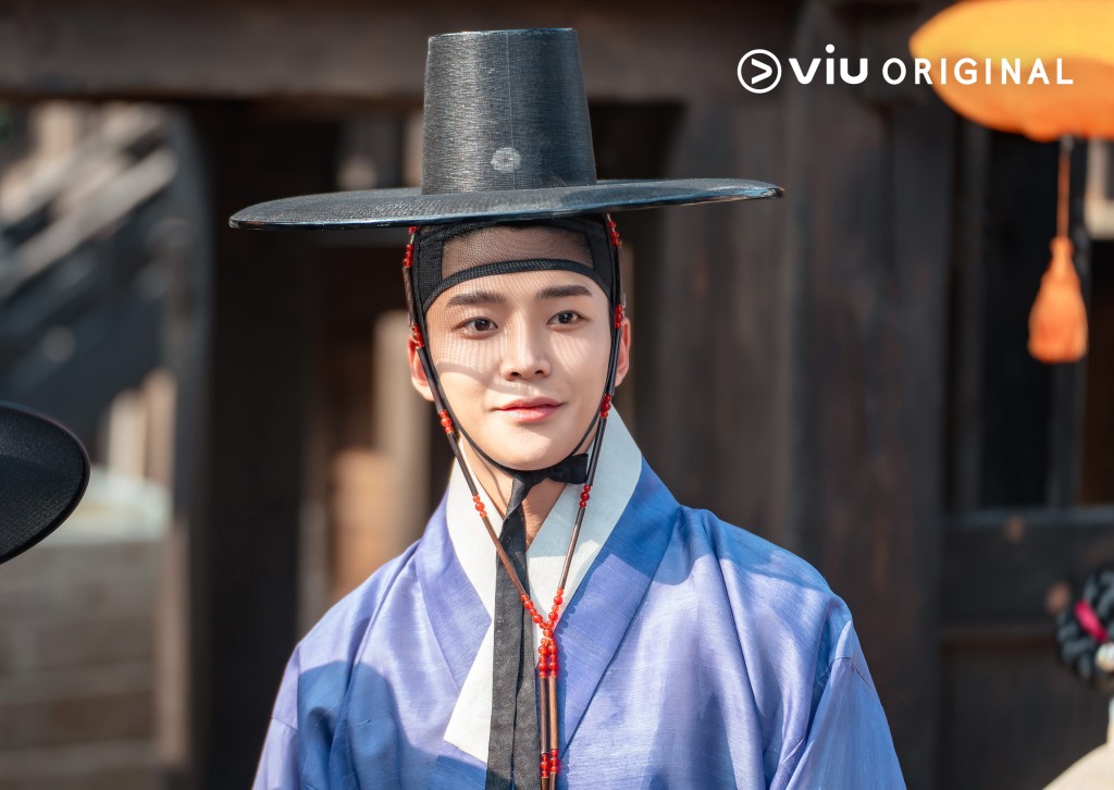 路雲在Viu Original原創韓劇《婚禮大捷》飾演「最年輕狀元」沈炡㥥。