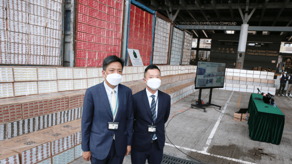 海關過去一周偵破20宗私煙案,檢貨市值2.7億元。
