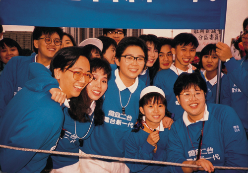 郭啟華1988年加入商業電台，先後當DJ、助理節目總監及創作總監。