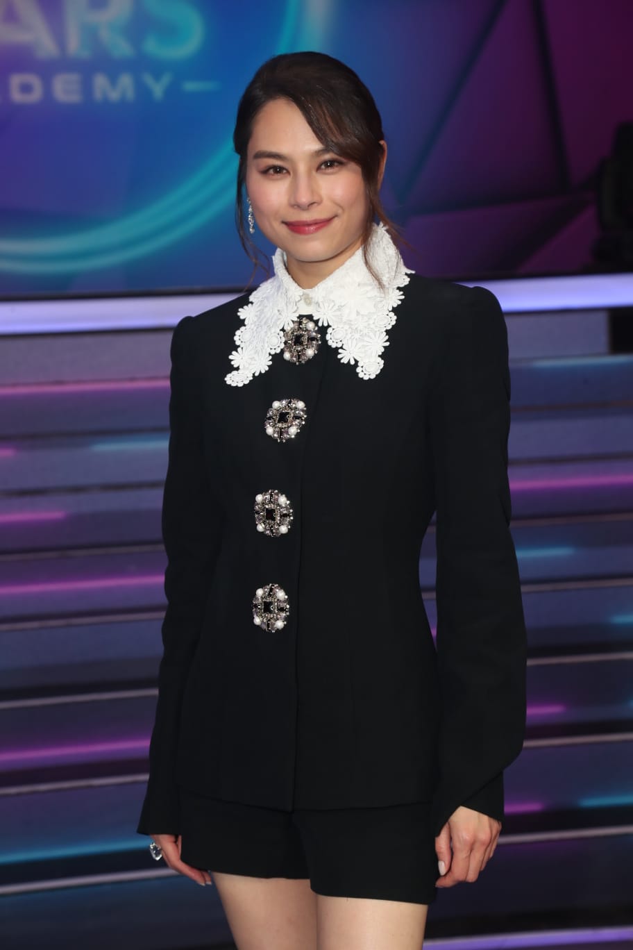 Gin Lee希望所屬唱片公司簽Gigi做其小師妹。