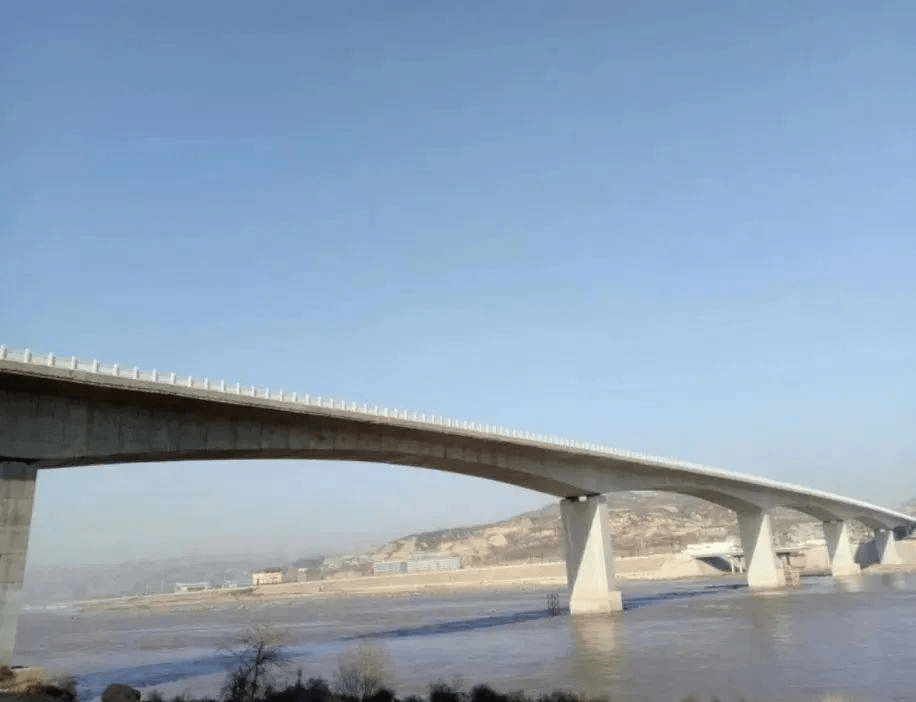 吳堡黃河大橋。