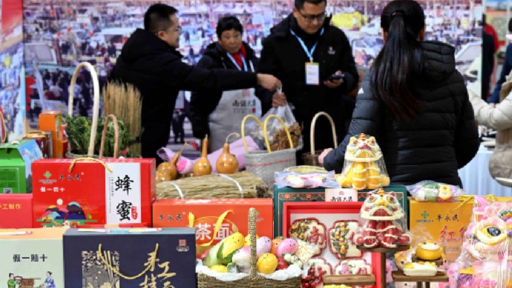 網信辦春節專項行動，整治「年貨採購」炫富挑動負面情緒。新華社