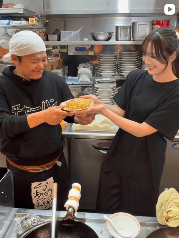 24歲護理師竹內綾音轉行打麵意外爆紅。 24歲護理師竹內綾音轉行打麵意外爆紅。