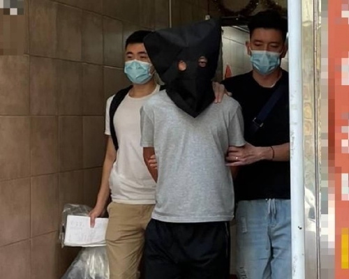 被捕的45歲姓陳男子報稱無業。警方圖片