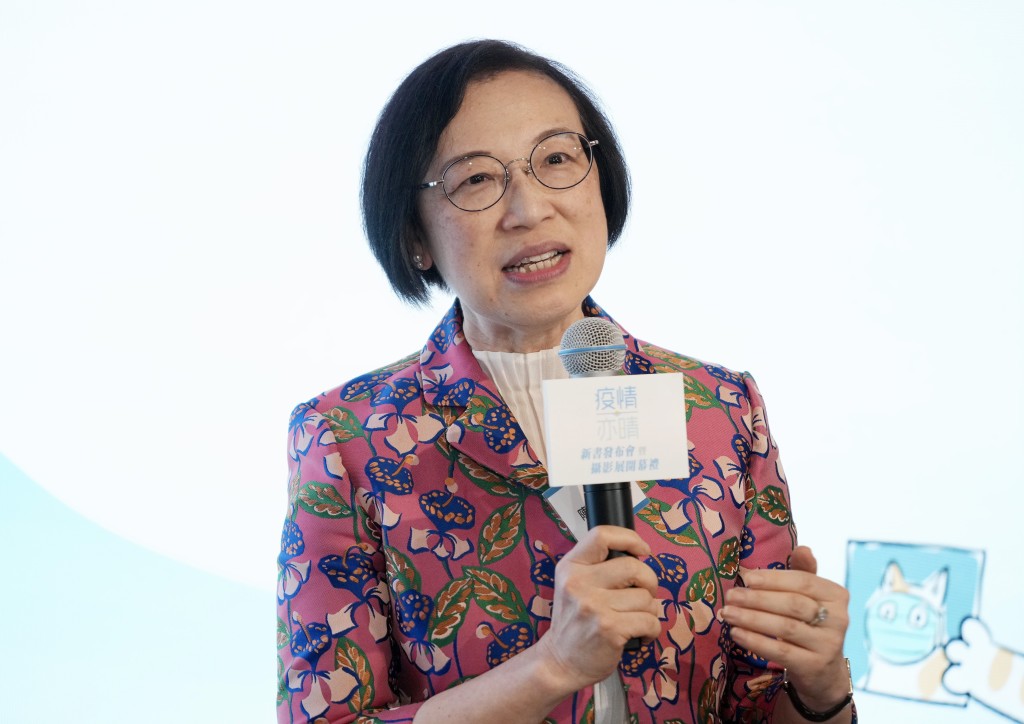 陳肇始指,但仍然要進一步落實控煙十招,防止年輕人因另類煙草產品而成為新煙民。資料圖片 陳肇始指,但仍然要進一步落實控煙十招,防止年輕人因另類煙草產品而成為新煙民。資料圖片