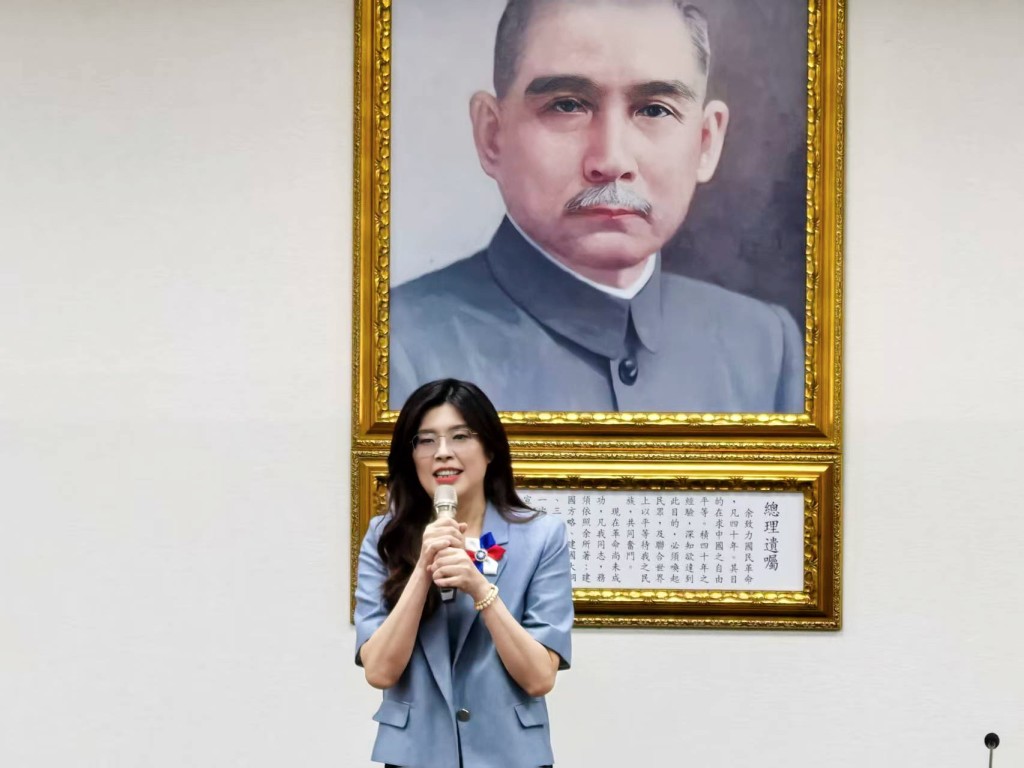 鄭麗文以兩岸立場論述清晰見稱。FB 鄭麗文以兩岸立場論述清晰見稱。FB
