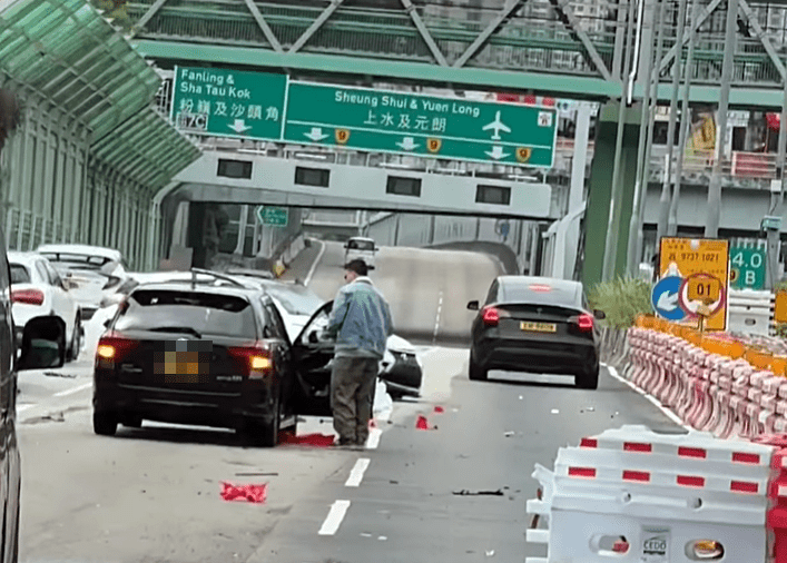 粉嶺公路發生交通事故。fb：上水人大聯盟